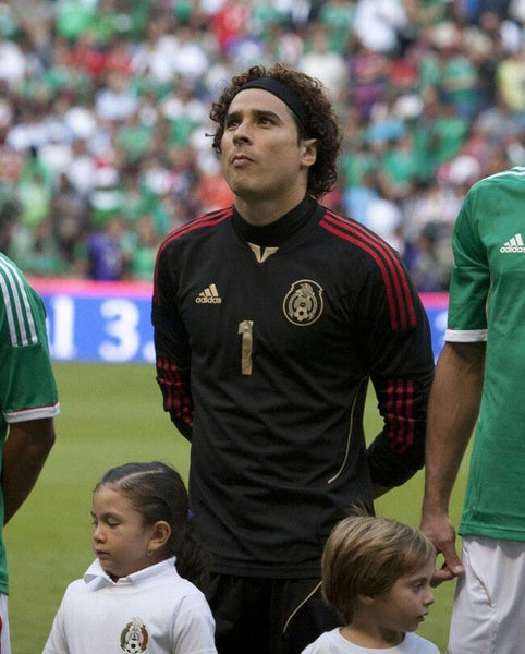 Memo Ochoa Mexico 2011 GK Soccer Away Jersey Shirt L SKU# V13582 Adidas