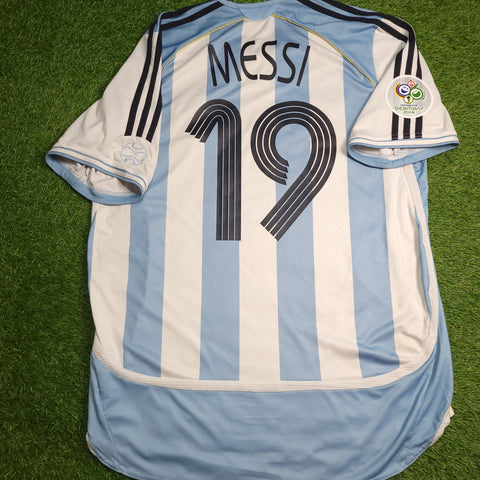 Messi Argentina 2006 WORLD CUP Home Soccer Jersey Shirt L SKU# 739802 AZB001 Adidas