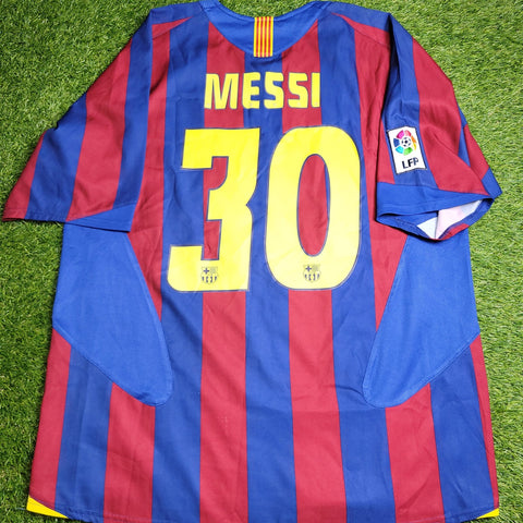 Messi Barcelona 2005 2006 Home Soccer Jersey Shirt L SKU# 195970 Nike