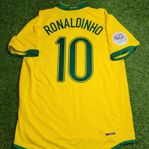 Ronaldinho Brazil 2006 World Cup Home Soccer Jersey Shirt L SKU# 103889 Nike