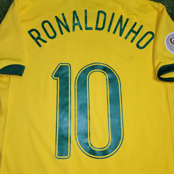 Ronaldinho Brazil 2006 World Cup Home Soccer Jersey Shirt M SKU# 103889 Nike