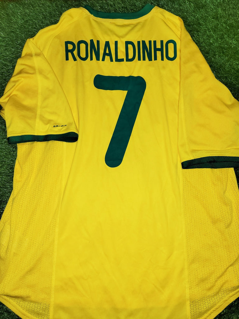 Cabeza Oblongo extraterrestre Ronaldinho Nike Brazil 2000 Olympics Home Jersey Shirt Camiseta XL –  foreversoccerjerseys