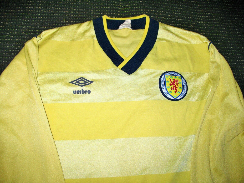 scotland away kit 1986